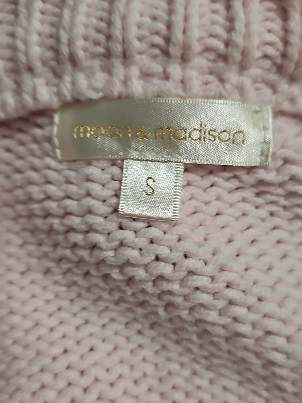 moon & madison Light Pink Button-Front Cropped Cardigan - Picture 3 of 4